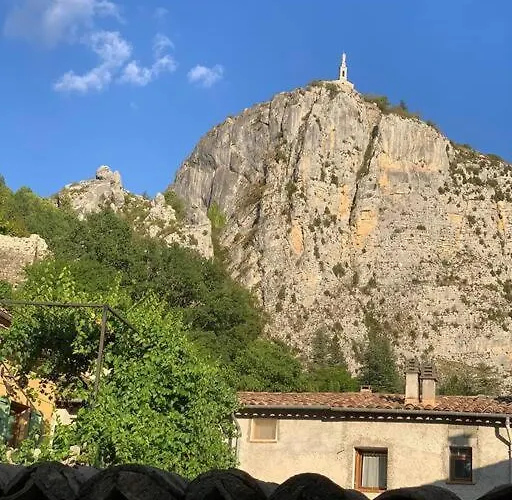 Holiday home Agreable Maison De Village. Castellane